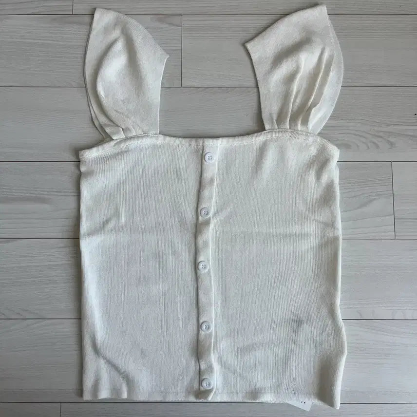 [BUNJANG] Ivory Knit Sleeveless Top / 민소매 아이보리 니트 탑