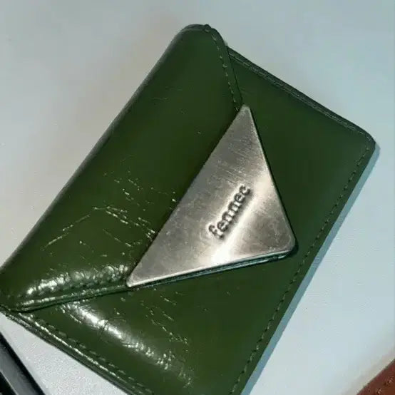[BUNJANG] Fennec Crinkle Triangle Card Wallet Olive / 페넥 크링클 트라이앵글 카드지갑 올리브