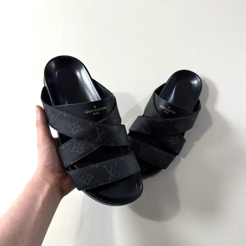 [BUNJANG] Louis Vuitton Eclipse Slippers Size 7 / [백화점판/7]루이비통 이클립스 슬리퍼