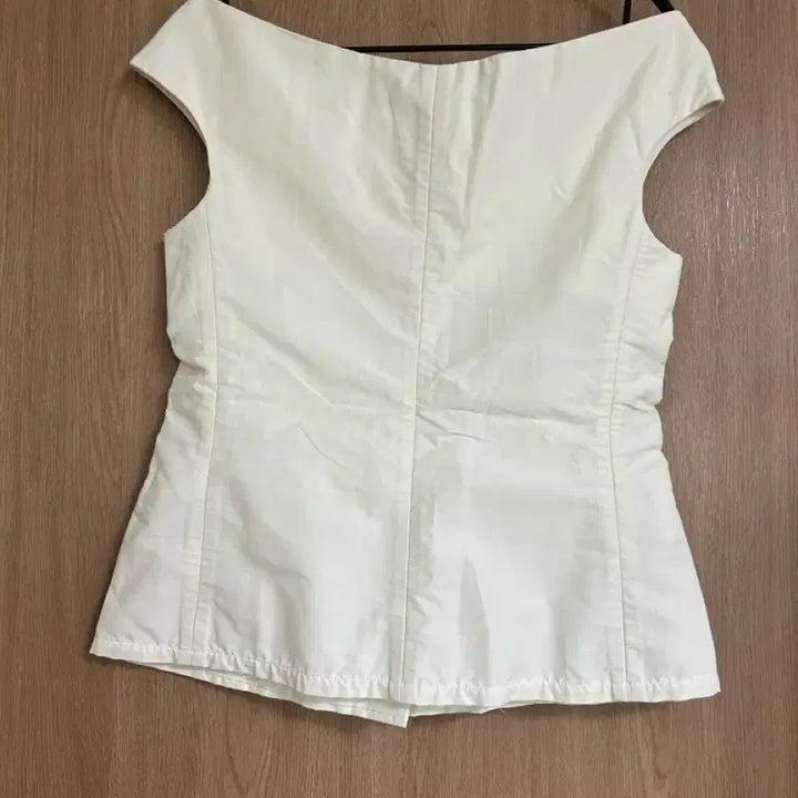 [BUNJANG] 레트효 드 에뚜왈 Off-Shoulder Blouse / 레트효 드 에뚜왈 블라우스