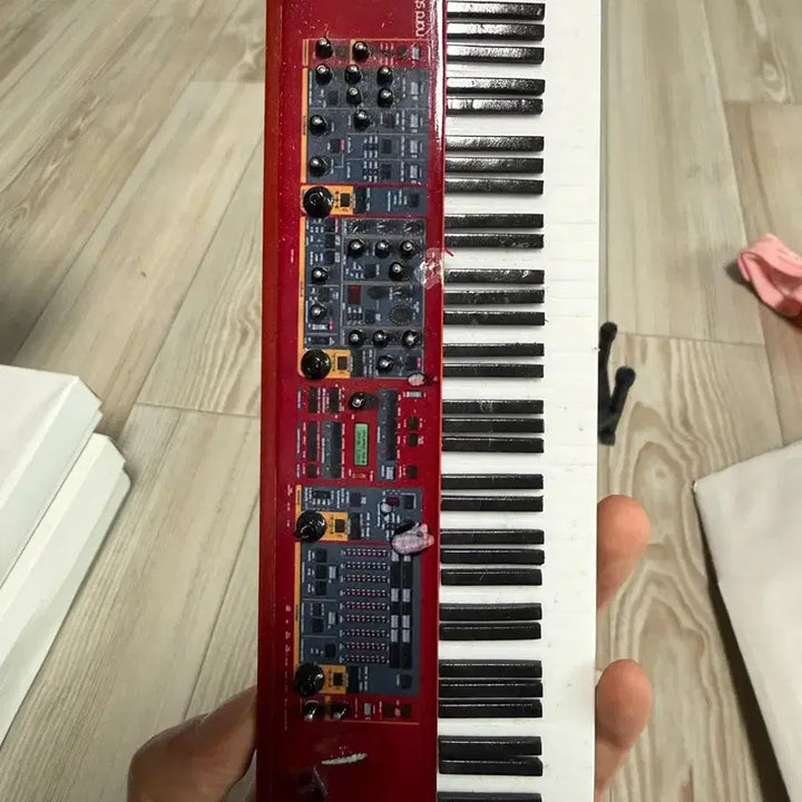[BUNJANG] DAY6 Wonpil Keyboard Synthesizer Miniature / 데이식스 악기 미니어처 원필 키보드 신디사이저