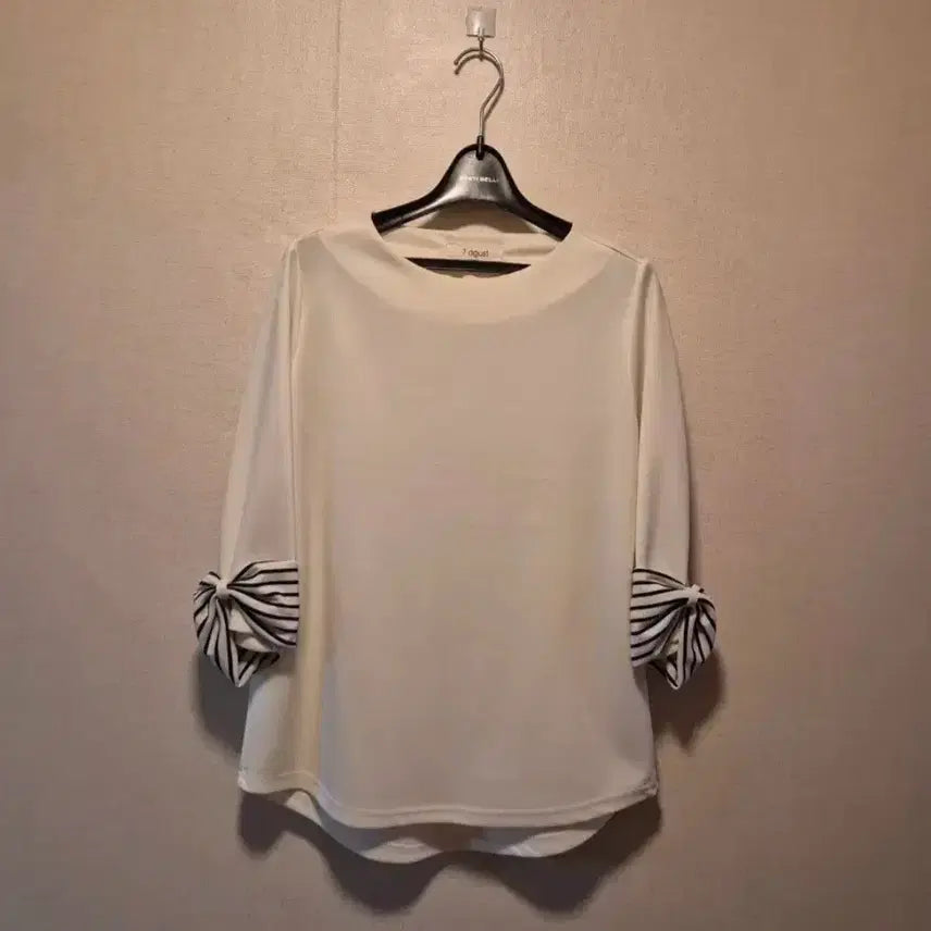 [BUNJANG] White Ribbon 3/4 Sleeve Blouse / 화이트 리본 7부소매 블라우스