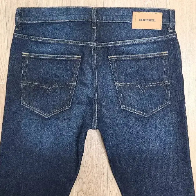 [BUNJANG] Diesel D-LUSTER Tapered Jeans / 정품 디젤 D-LUSTER 테이퍼드진 청바지 33
