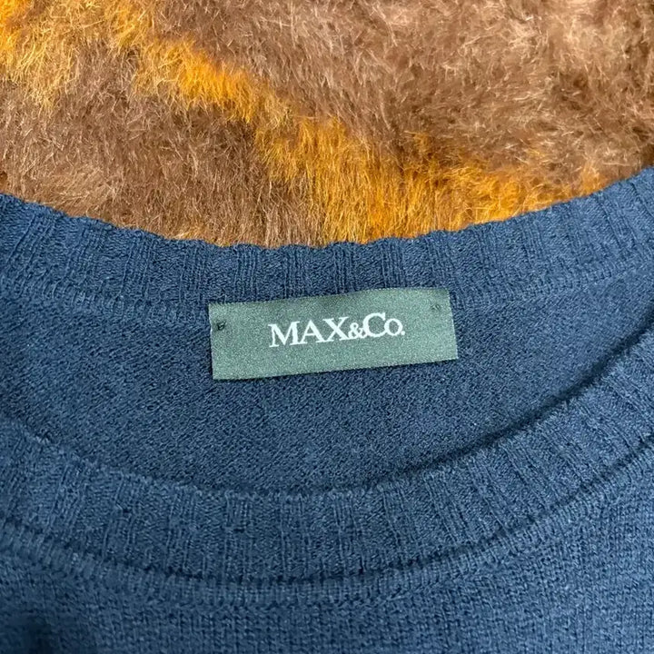 [BUNJANG] Max &amp; Co Half Knit T-shirt / 막스 엔 코 하프 니트 티