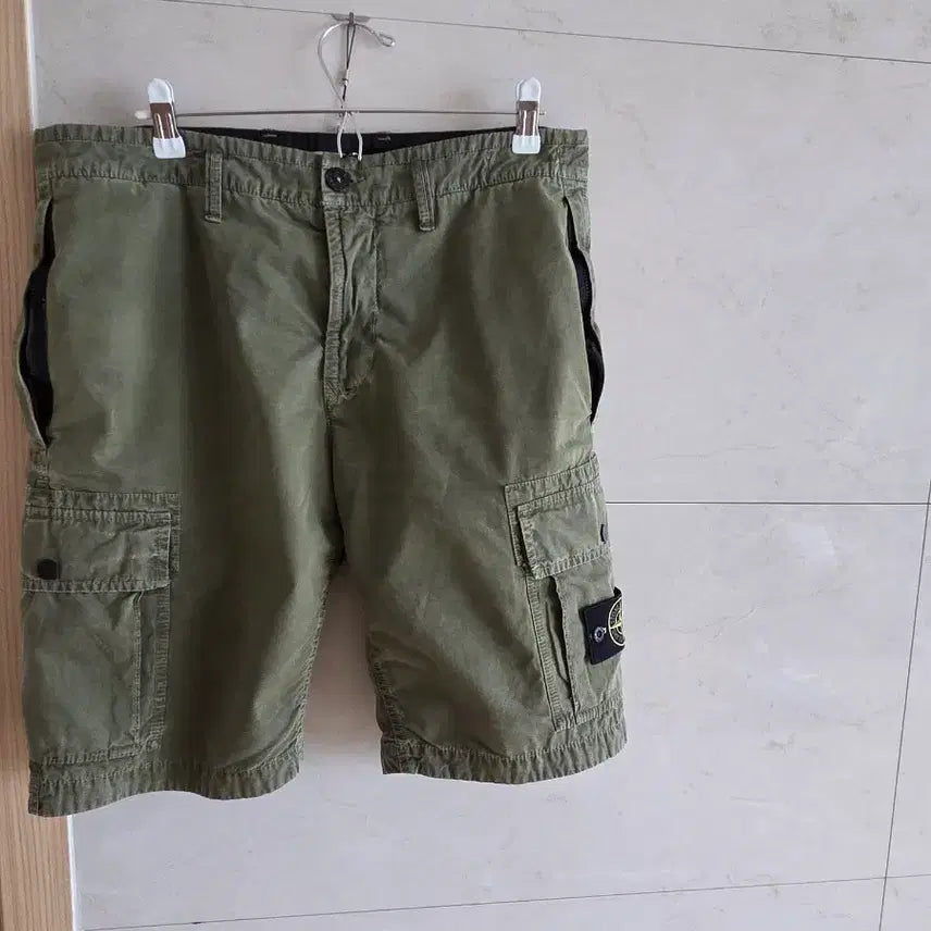 [SOLD OUT] 스톤아일랜드 카고 반바지
