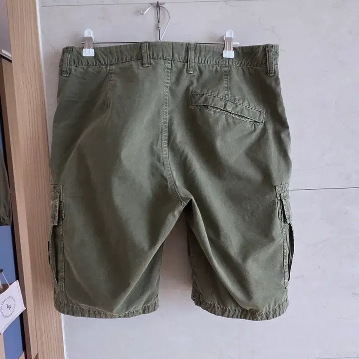 [SOLD OUT] 스톤아일랜드 카고 반바지