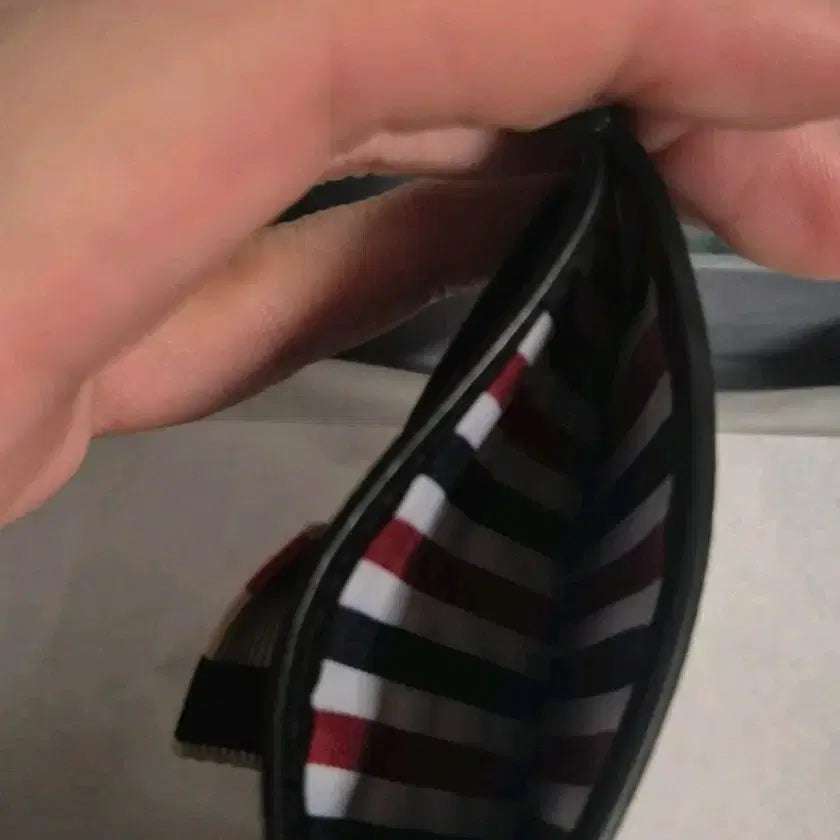 [SOLD OUT] (급처) 톰브라운 페블 카드지갑
