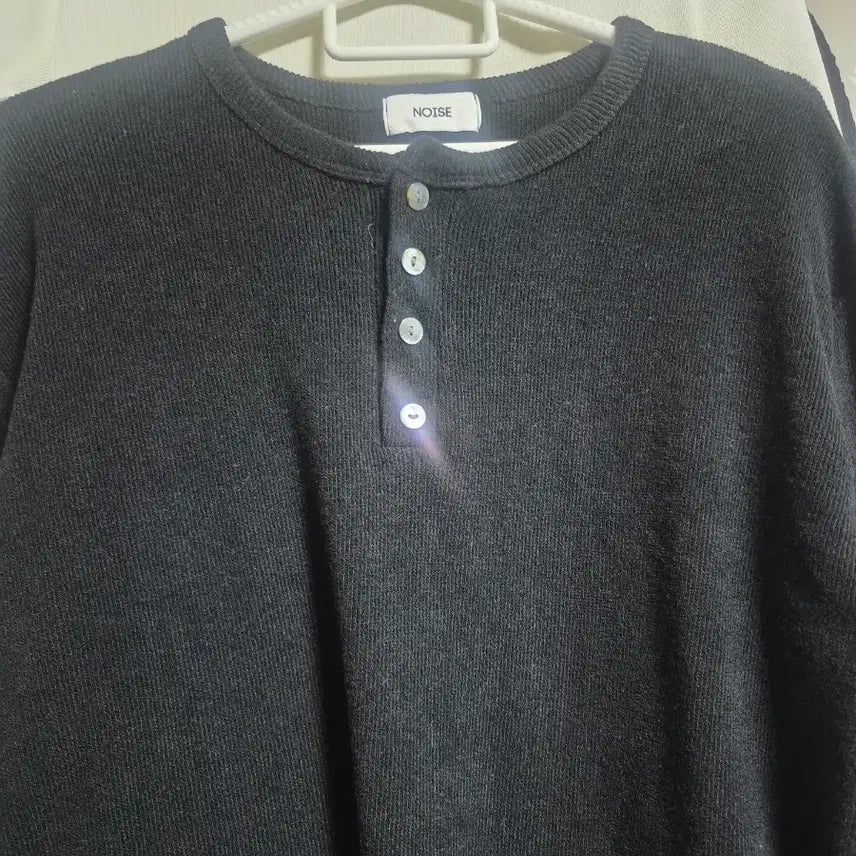 [BUNJANG] Noise Soft Henry Neck Knit Top / 노이즈 소프트헨리넼 니트*시착1회*