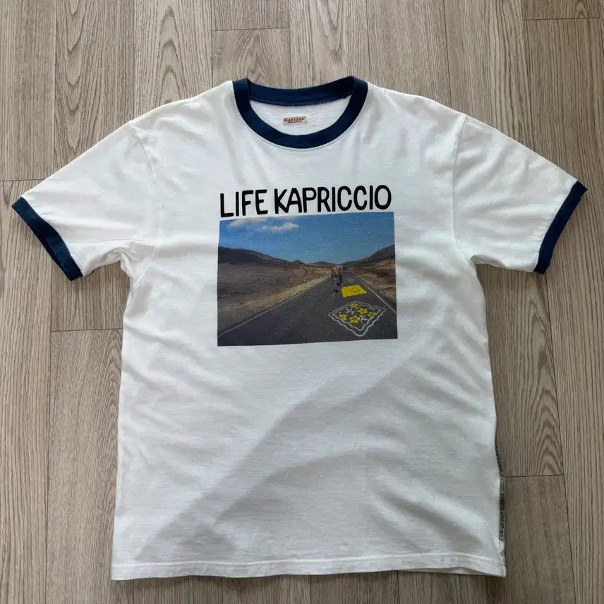 [SOLD OUT] [4] 캐피탈 20 텐지쿠 링거 티셔츠 라이프 카프리치오 로드 사인