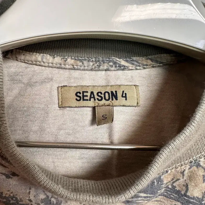 [BUNJANG] Yeezy Season 4 Camouflage Long Sleeve Shirt / 이지 시즌 4 카모플라쥬 롱슬리브