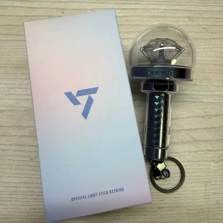 [BUNJANG] SEVENTEEN Official Mini Light Stick / 세븐틴 미니 응원봉 판매