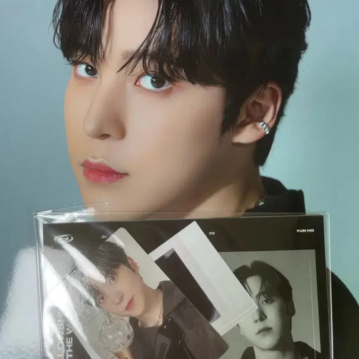 [SOLD OUT] 에이티즈 윤호 포스터 + 포토카드 + 폴라 + 엽서