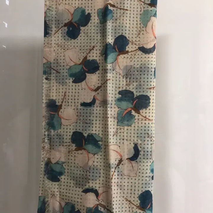 [BUNJANG] Tory Burch Wool Scarf Flower Pattern / 정품 토리버치 울 스카프 (정가 33만원대)