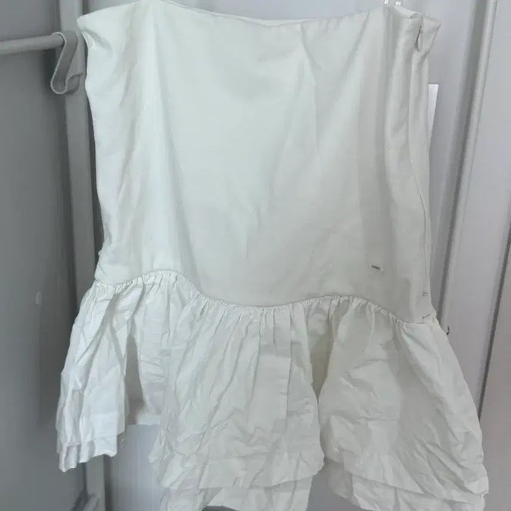 [BUNJANG] Magnete Archive Pintuck Top White Bustier / 마그넷 아카이브 핀턱 탑 화이트 뷔스티에