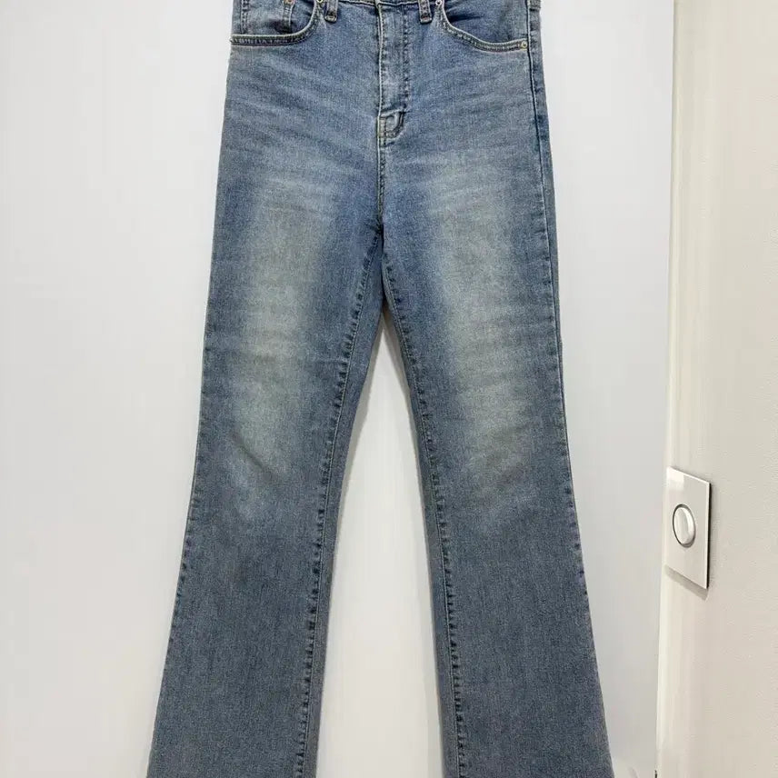 [SOLD OUT] 부츠컷 데님 M
