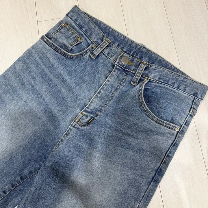 [SOLD OUT] 부츠컷 데님 M