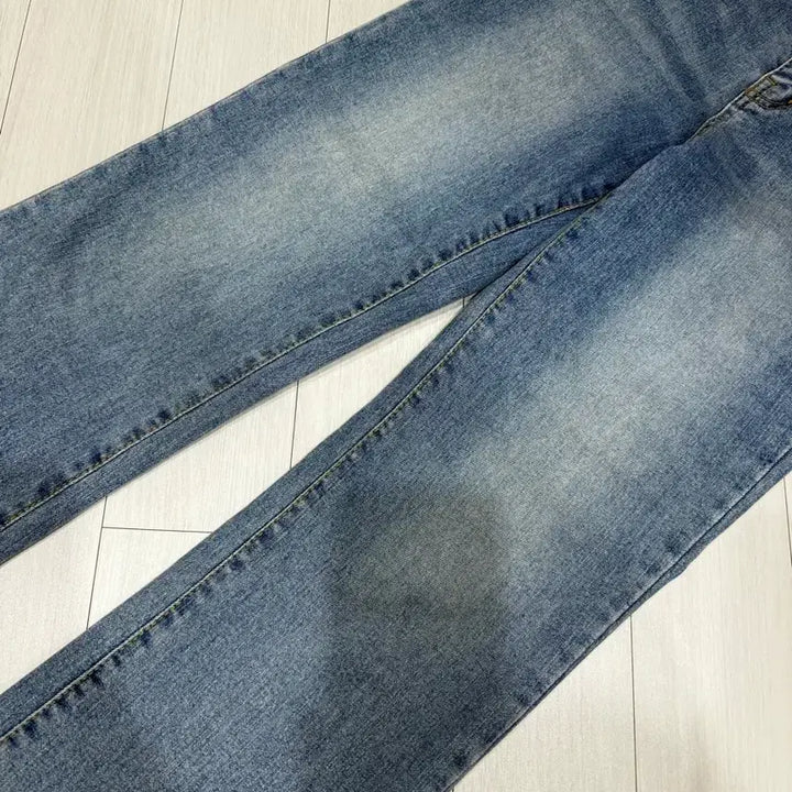 [SOLD OUT] 부츠컷 데님 M