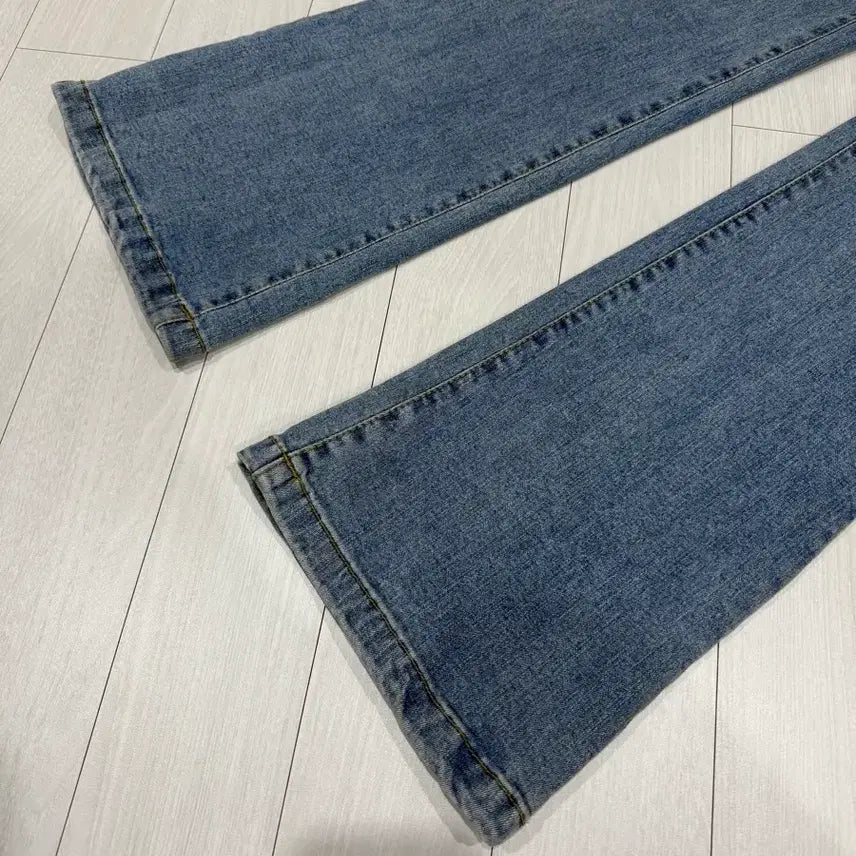 [SOLD OUT] 부츠컷 데님 M
