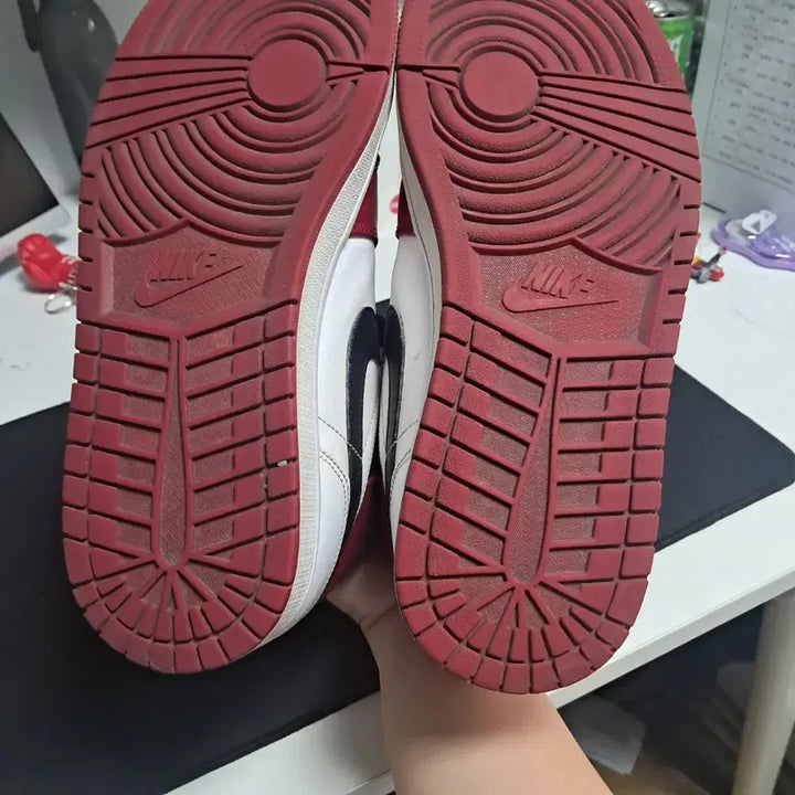 [BUNJANG] Jordan Chicago Mid 2022 Sneakers / 조던 2022 시카고 미드