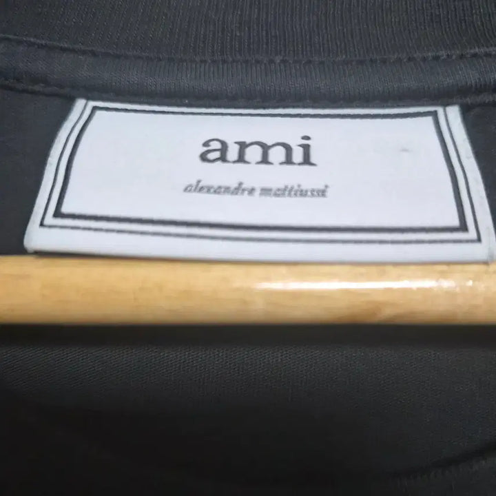 [BUNJANG] AMI Small Logo Short Sleeve T-shirt / 아미AMI 매장판 스몰로고 반팔 티셔츠 L - T128