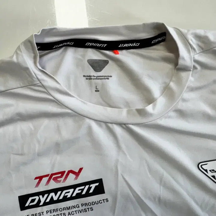 [BUNJANG] Dynafit White Short Sleeve T-shirt (L) / 다이나핏 반팔 티셔츠 화이트 L