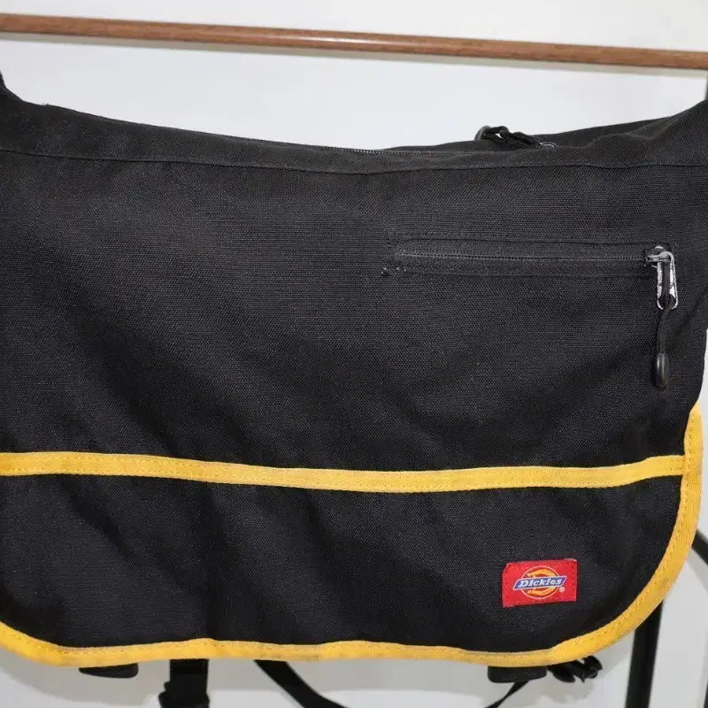 [BUNJANG] Dickies Black Crossbody Bag / 디키즈 검정 크로스백