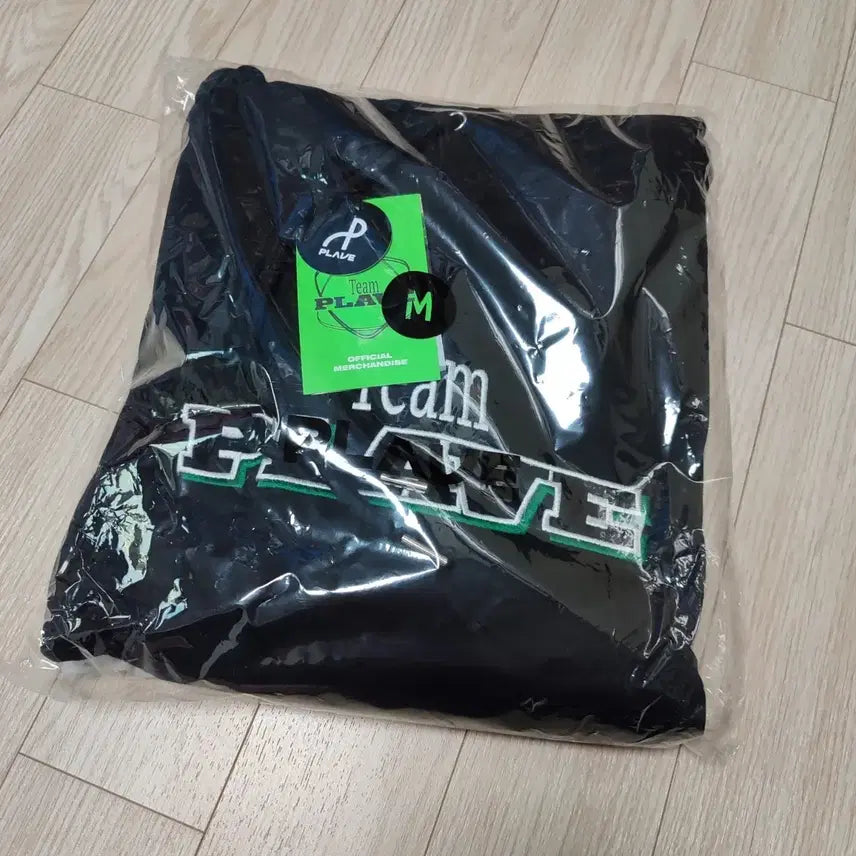 [BUNJANG] PLAVE Hoodie M Size Sealed / PLAVE 팀플레이브 후드티 M 사이즈 미개봉