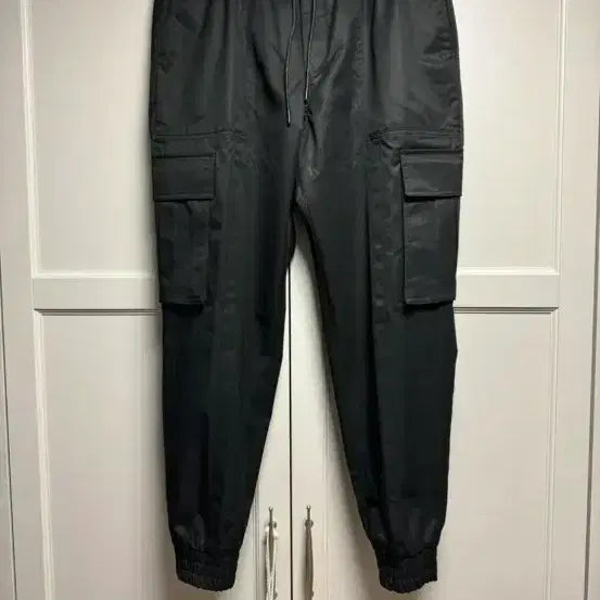 [BUNJANG] Juun.J Black Cargo Jogger Pants / 준지 블랙 카고 조거팬츠