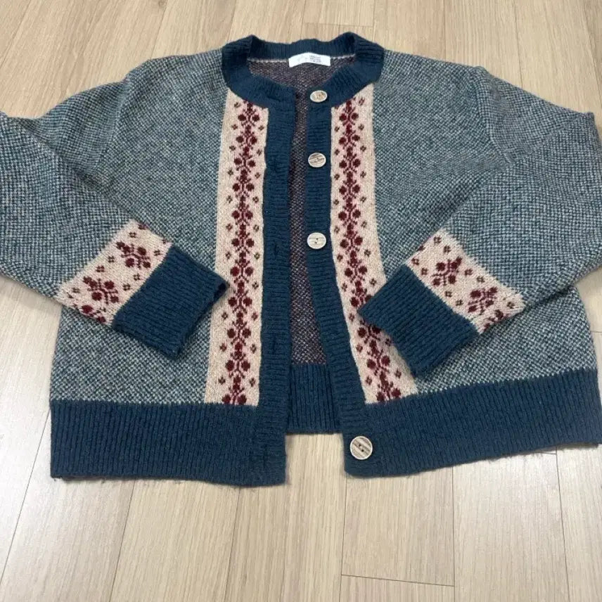 [BUNJANG] Vintage Pattern Knit Cardigan Blue / 빈티지 패턴 니트 가디건 블루