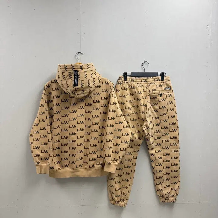 [SOLD OUT] 남성 95 M / 라이프워크 id그램 후드티 + 조거팬츠 세트