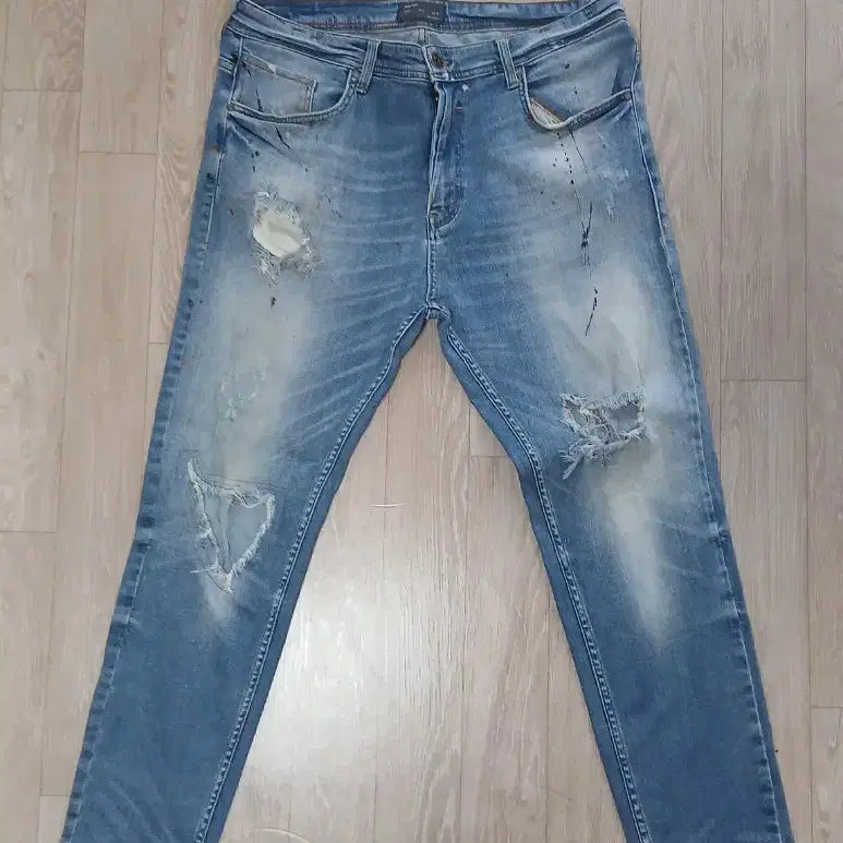 [BUNJANG] Zara Span Slim Fit Paint Ripped Jeans / 자라 Zara 스판 슬림핏 페인트 찢청 36