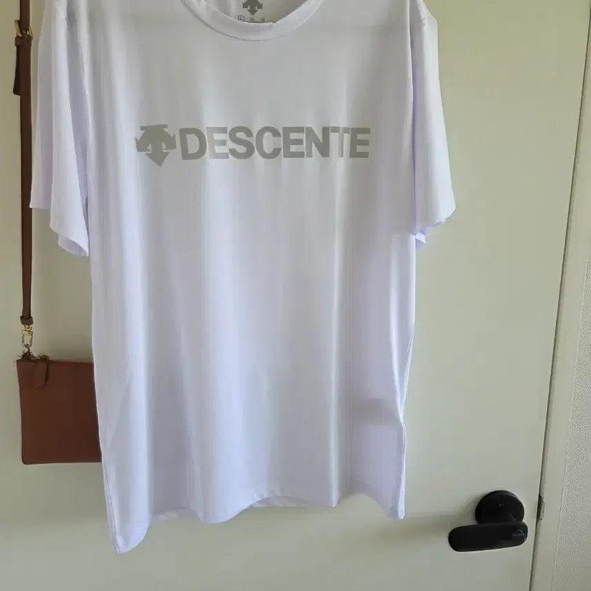 [BUNJANG] Bose Descente White Functional T-shirt / 보세데상트 화이트 기능성 티셔츠