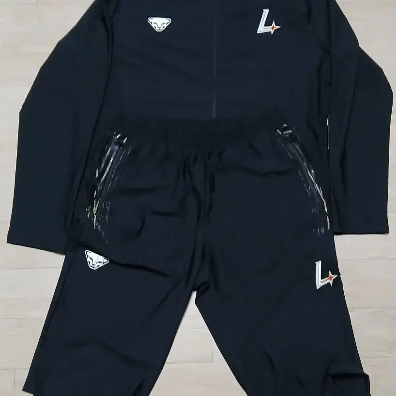 [SOLD OUT] SSG랜더스 선수용 트레이닝복 팝니다