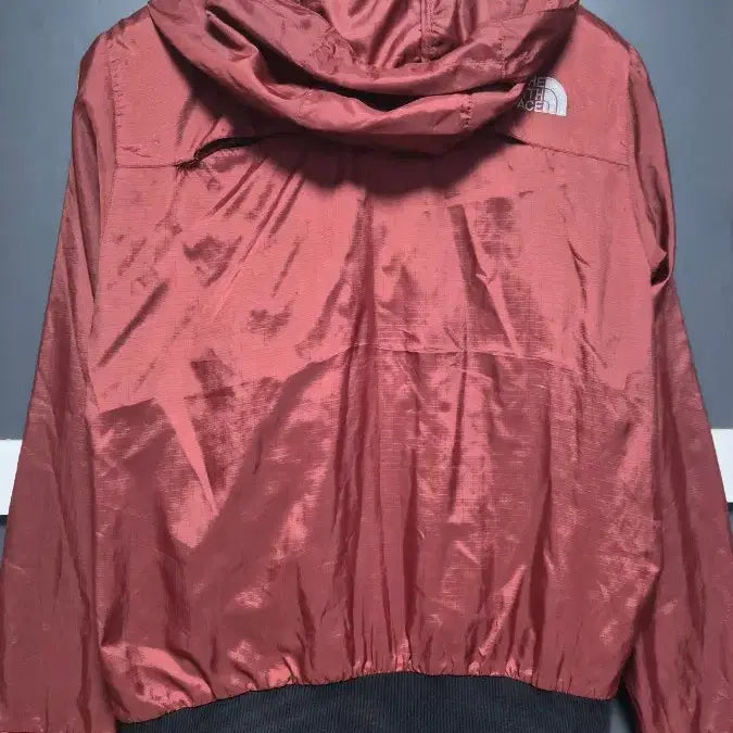 [BUNJANG] The North Face Hooded Windbreaker Jacket Burgundy S / S) 노스페이스 후드 바람막이 자켓 버건디