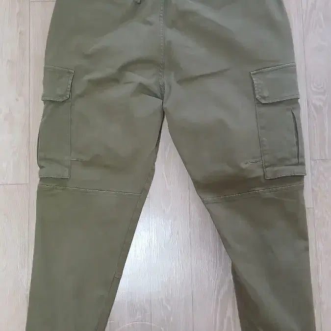 [BUNJANG] Zara Khaki Cargo Pants 34 / 자라 Zara 카키 카고 팬츠 34