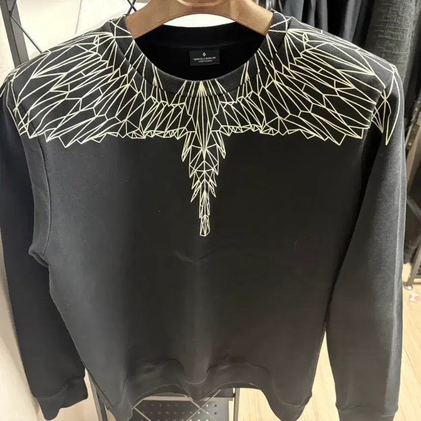[BUNJANG] Marcelo Burlon Glow-in-the-Dark Wings Sweatshirt XL / 마르셀로불론 야광 맨투맨 Xl