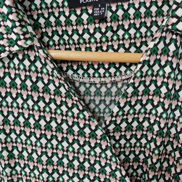 [BUNJANG] Plastic Island Patterned Wrap Dress / 플라스틱 아일랜드 패턴 랩 원피스