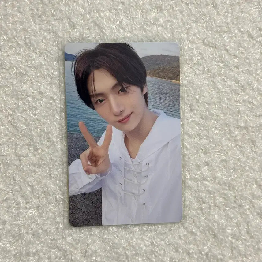 [BUNJANG] TWS Youngjae Universal Japan POB Photocard / 투어스 하지메마시떼 영재 유니버셜 재팬 포카