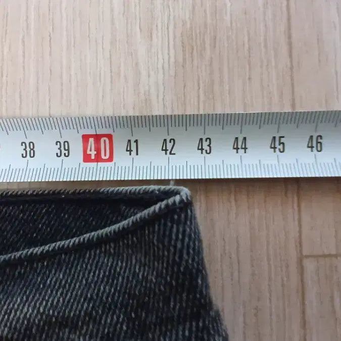 [SOLD OUT] 자라 Zara 흑청 데미지 슬림핏 데님 32 럭셔리