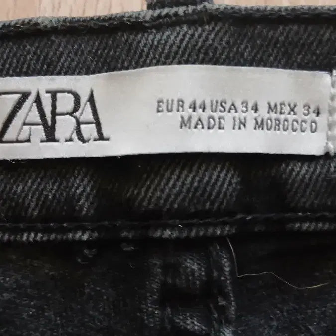 [SOLD OUT] 자라 Zara 흑청 34 슬림핏 데님