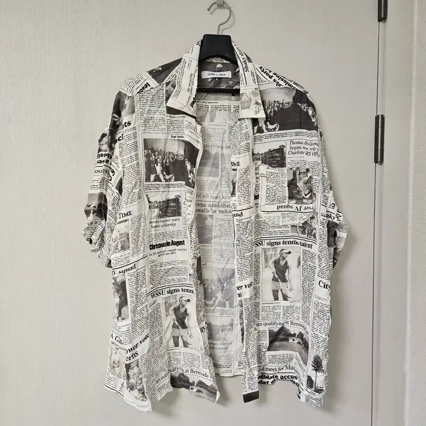 [BUNJANG] Newspaper Pattern Oversized Shirt / 뉴스페이퍼셔츠 (Free)