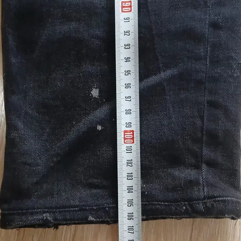 [SOLD OUT] 버커루 빈티지 데미지 흑청 데님 34 슬림핏