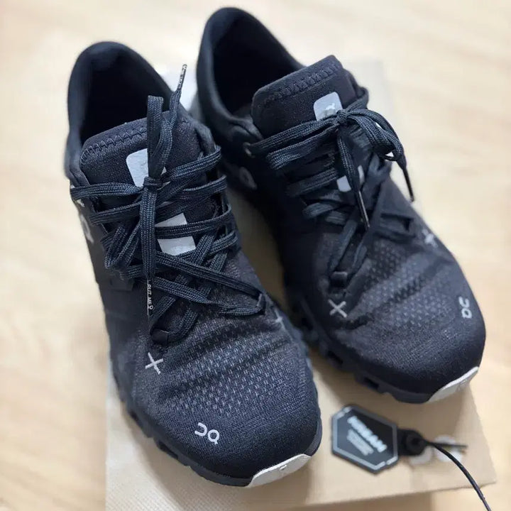 [SOLD OUT] 온 러닝 클라우드 x3 블랙 235