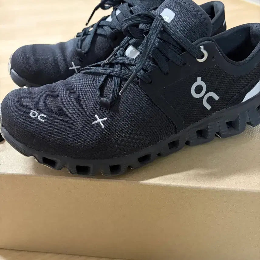 [SOLD OUT] 온 러닝 클라우드 x3 블랙 235