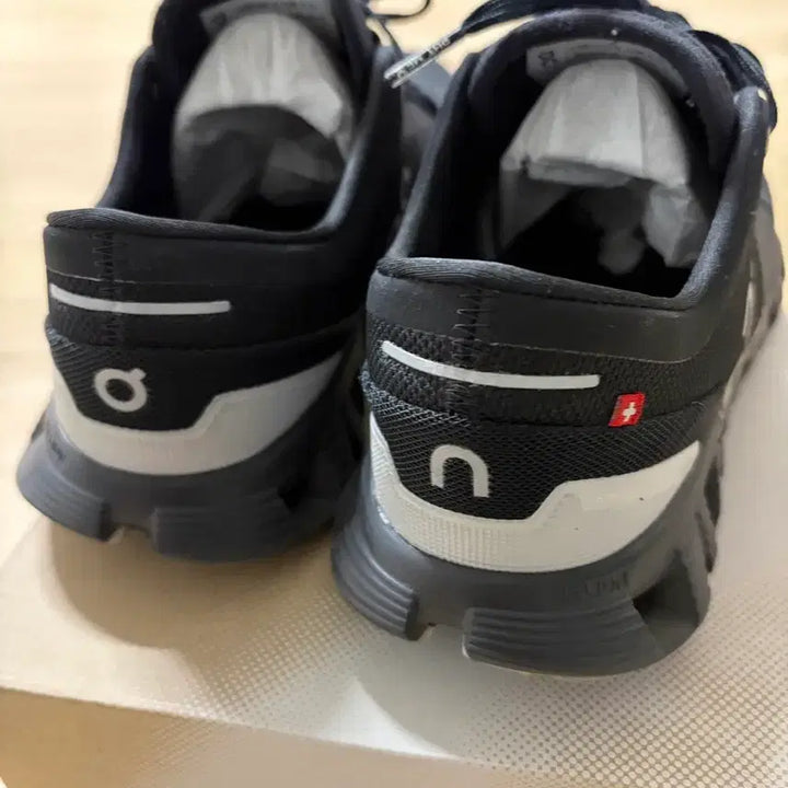 [SOLD OUT] 온 러닝 클라우드 x3 블랙 235