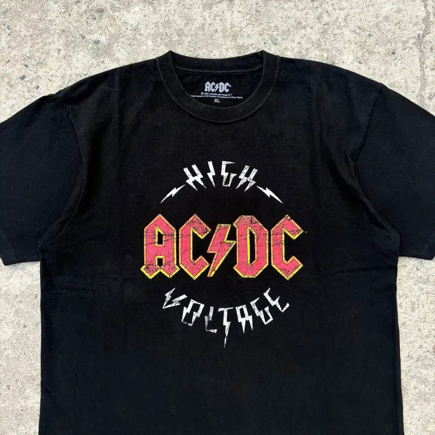 [BUNJANG] AC/DC Vintage Print Black T-Shirt (XL) / (XL) AC/DC 프린팅 블랙 반팔 티셔츠