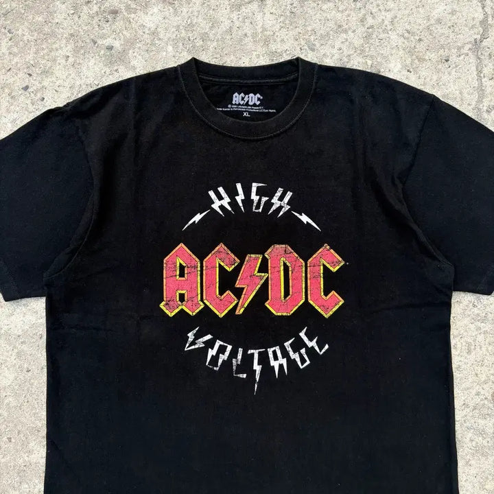 [BUNJANG] AC/DC Vintage Print Black T-Shirt (XL) / (XL) AC/DC 프린팅 블랙 반팔 티셔츠