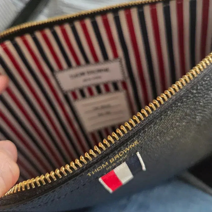 [BUNJANG] Thom Browne Leather Clutch Bag / [정품] 톰브라운 블랙 레더 클러치백(아이패드12.9 사이즈)
