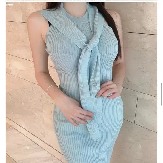 [BUNJANG] Rose Moire Blithe Min Halter Dress / 숄홀터원피스 로즈무아블리스민