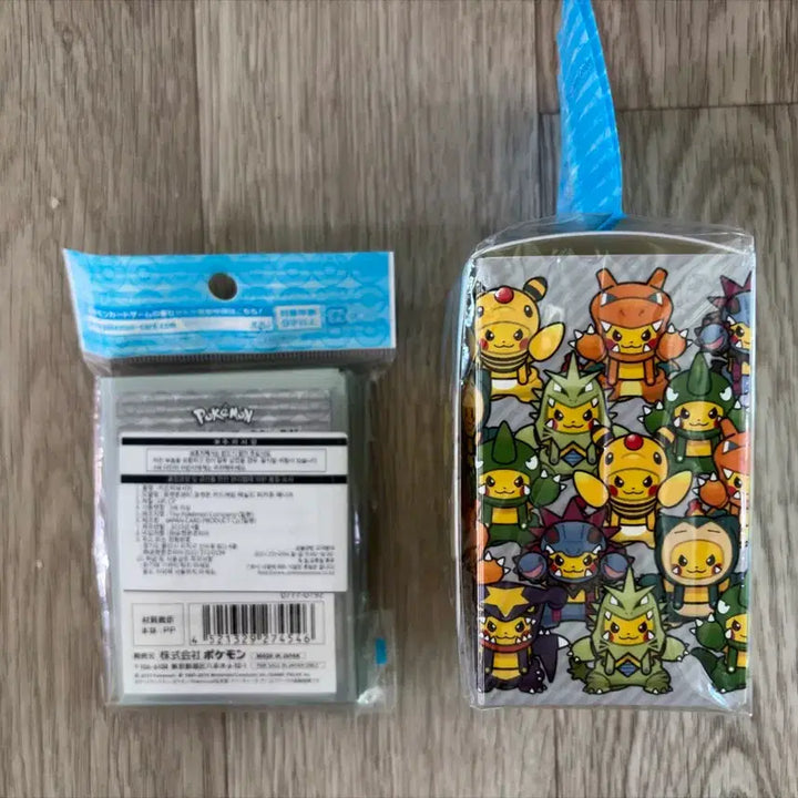 [BUNJANG] Pokemon Center Pikachu Mania Card Sleeves + Deck Case Set / 포켓몬 센터 피카츄 매니아 카드 슬리브 + 덱케이스 세트